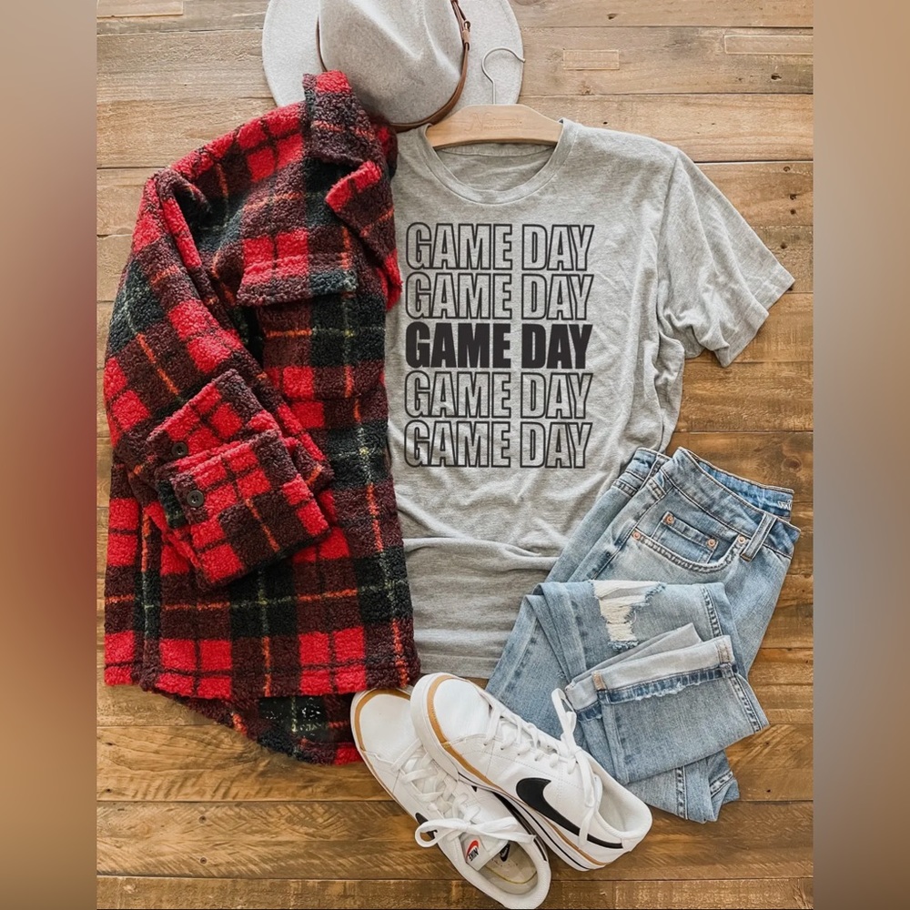 EUC Gray "Game Day" Graphic Tee - Women XL